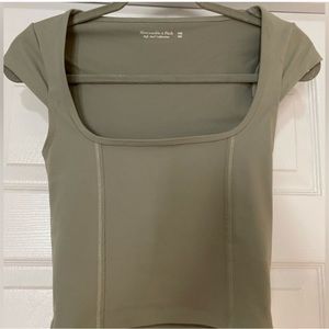 Abercrombie & Fitch top